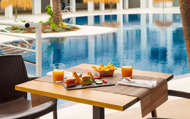Cabogata Jardin Hotel