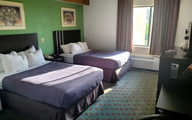 Pleasant Stay Inn & Suites