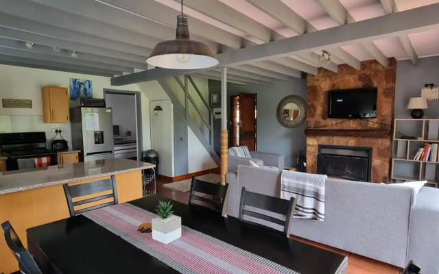 DullVino Cottage @ Critchley