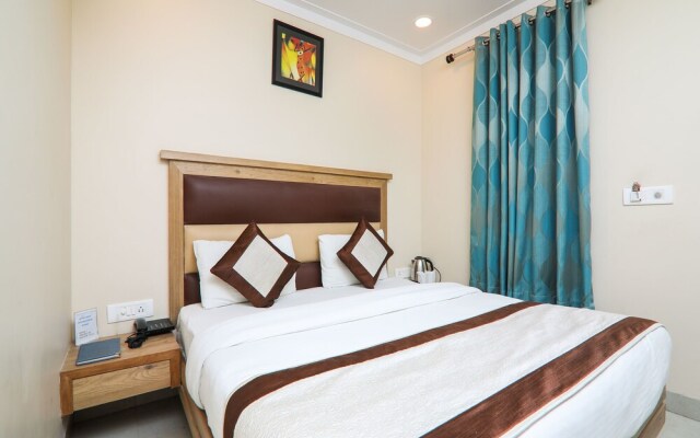 OYO 15567 Hotel India International Sitare