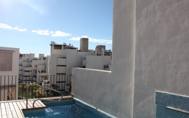 Penthouse With Pool