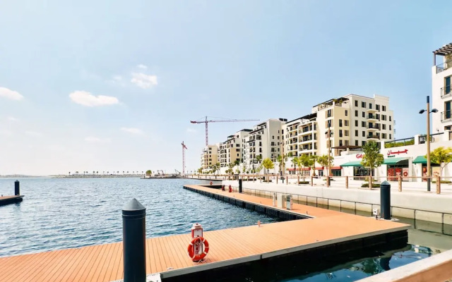 Contemporary La Mer 1BR w Beach Access