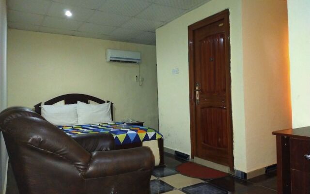 Rodze Hotel & Suites