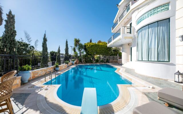 Vouliagmeni Athenian Riviera Villa