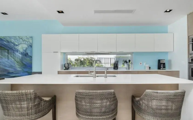 Long Bay Beach Club