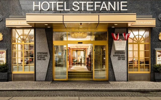 Stefanie