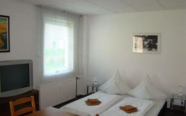 BNB near Brandenburg Gate