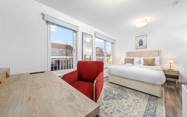 Urban Elegance 5-Bed Glasgow Home