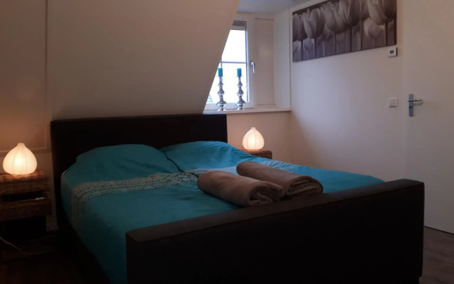 De Sprink 4 - Vakantiewoning en Luxe kamer