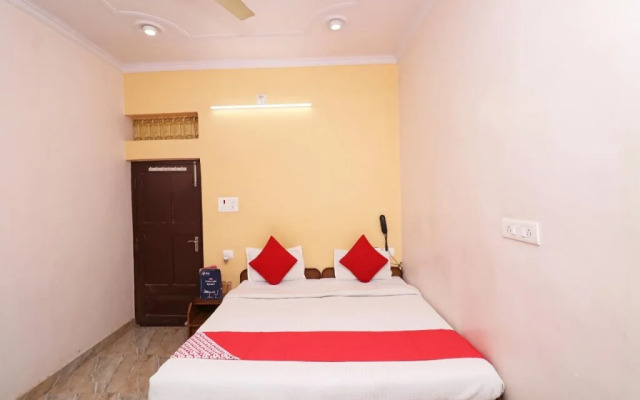 OYO Rooms Cantt Roadways Varanasi