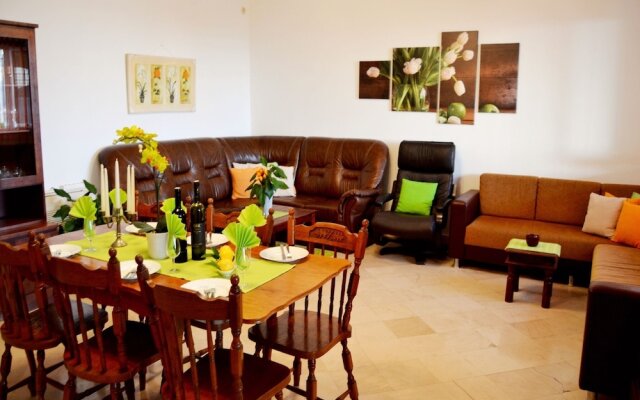 Apartments Lina