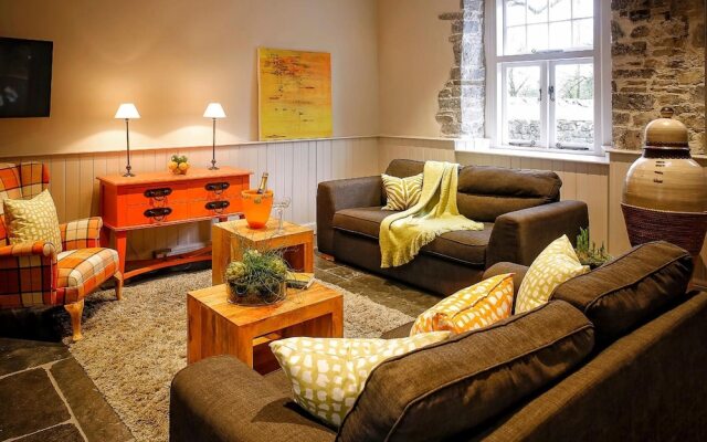 The Coach House at Gileston Manor