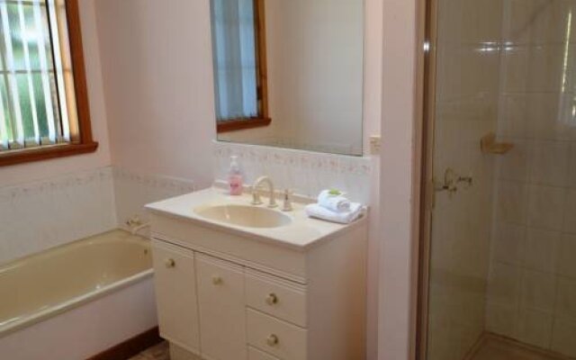 Freycinet Villa 1