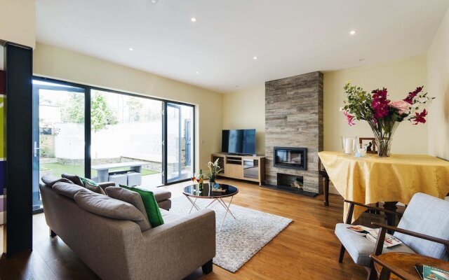 The Spacious Fulham Apartment - FOI