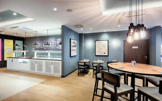 Отель Premier Inn Koeln City Centre