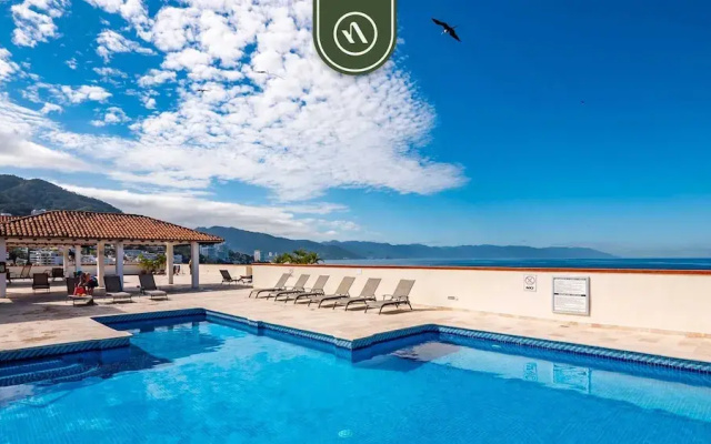 Ocean View 2Br Condo-balcony-beach-pool - 310