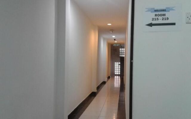 Oyo 988 Malawati Ria Hotel