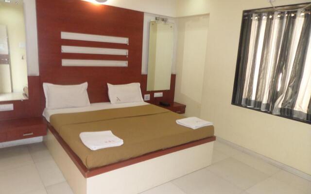 Hotel Skylark Inn