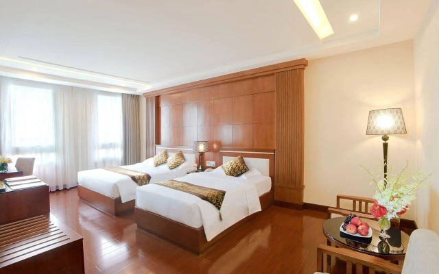 Nhat Ha L'Opera Hotel