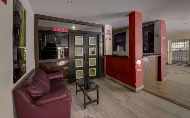 OYO 8976 Hotel Park Street 2