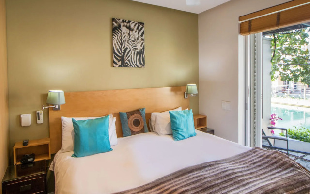 Апарт-отель Waterfront Village