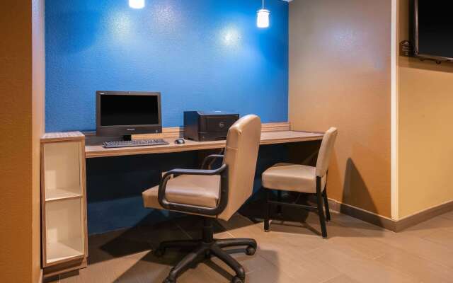 Microtel Inn & Suites By Wyndham Pecos