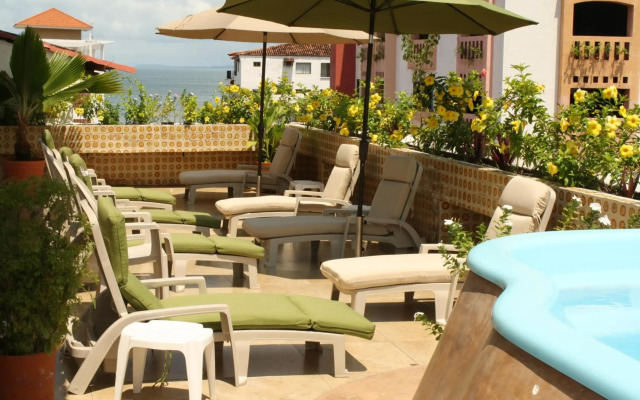 Hotel Porto Allegro - Near Malecon