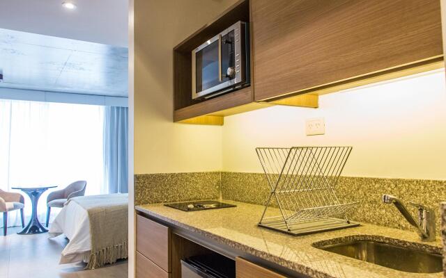 Nuit Hotel