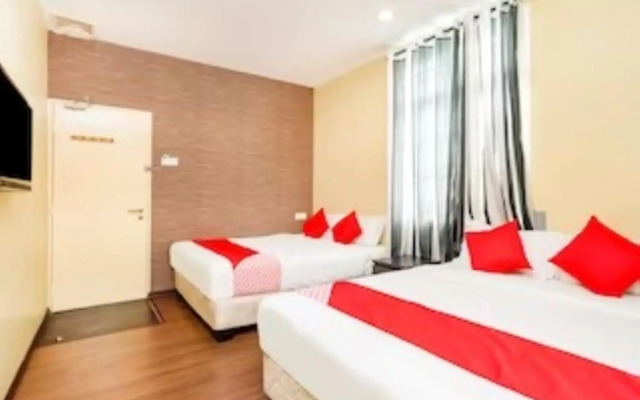 OYO 614 D'PINETREES Hotel