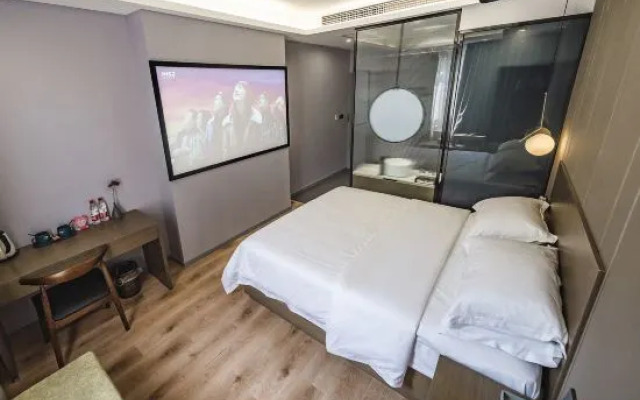 Crossing E-sports Hotel (Wenzhou Fortune Center Wendi Road)