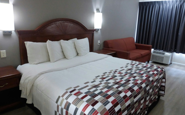 Red Roof Inn Walton - Richwood