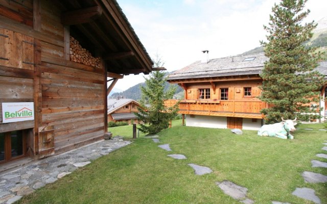 Comfortable and Luxurious Chalet With View on the Mont Blanc
