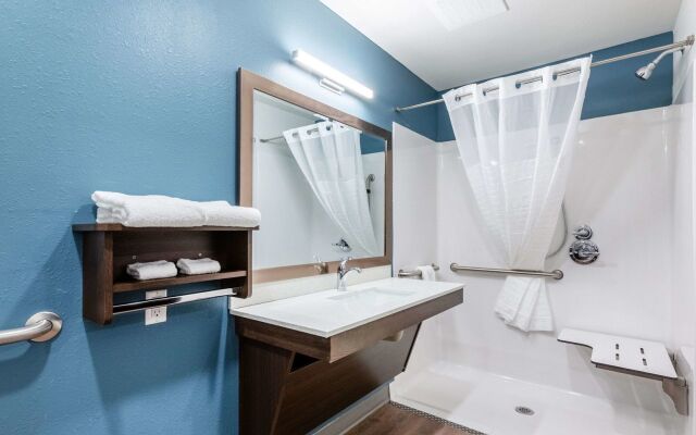 WoodSpring Suites Indianapolis Airport South