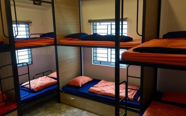 Winna Airport Hostel Da Nang