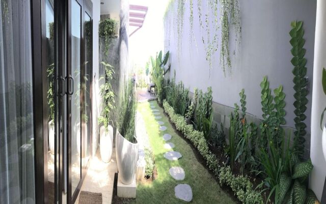 The Ocean Views Luxury Villas & Apartment