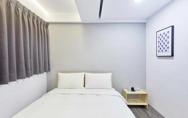 Taichung Fengjia Light