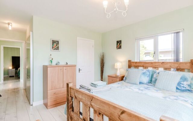 Kingfisher Lodge