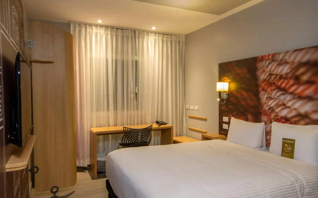 ibis Quito
