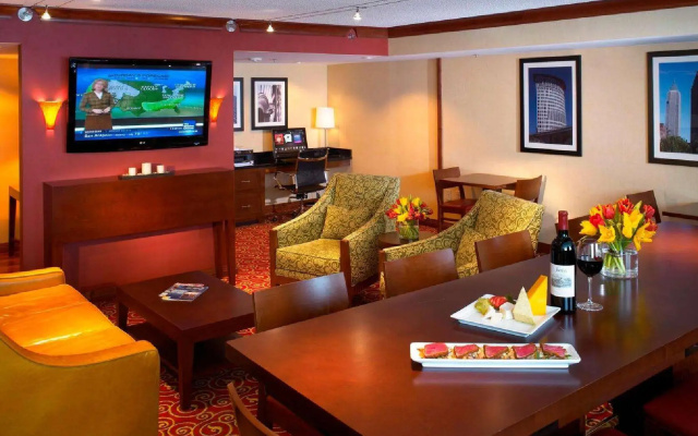 Wyndham Cleveland Airport
