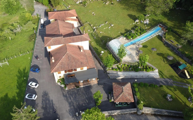 Villa de Mestas