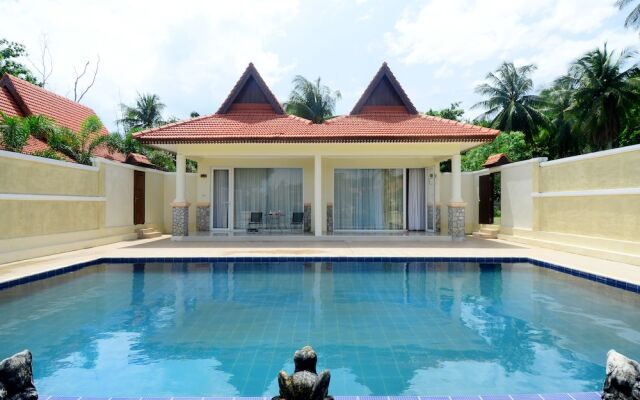 IStana Pool Villas & Spa