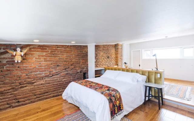 Casablu Hotel