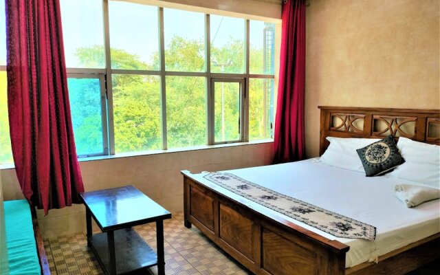 Shamim Residency Near Nizamuddin Dargah
