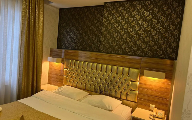 Grand Ezel Hotel