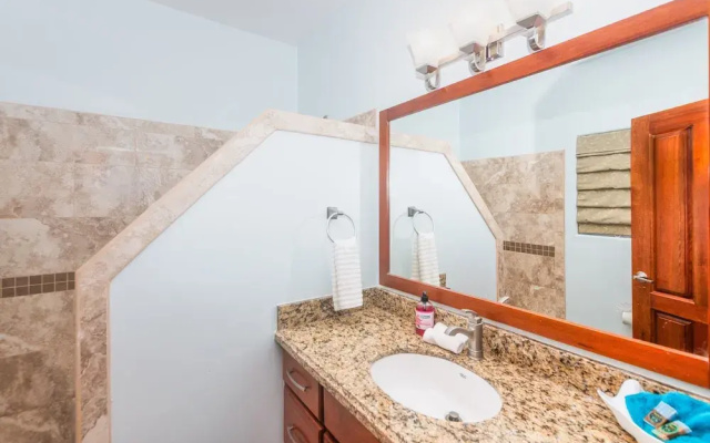 Tortuga Terrace-43 Lawson Rock 3 Bedroom Home by RedAwning