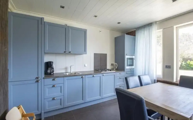 Detached Holiday Bungalow With Garden