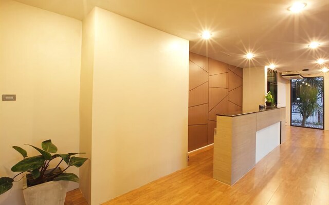 The Plubpla Serviced Apartment