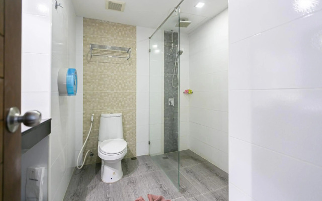 Grand Ratchapruek Hotel