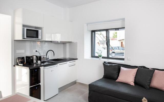 Cozy Corner Luxury Apartments