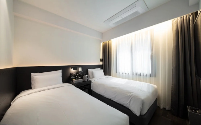 Moyen Hotel